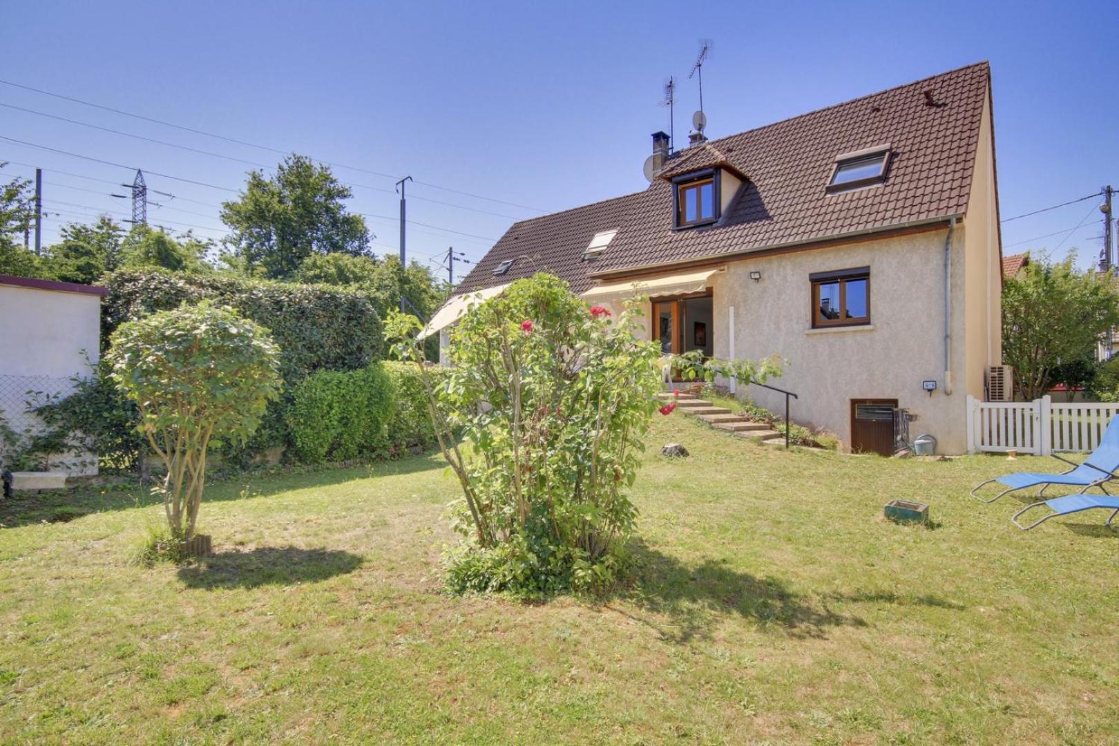 Authentique Demeure Familiale A Neuilly-Sur-Marne Hotel Exterior photo